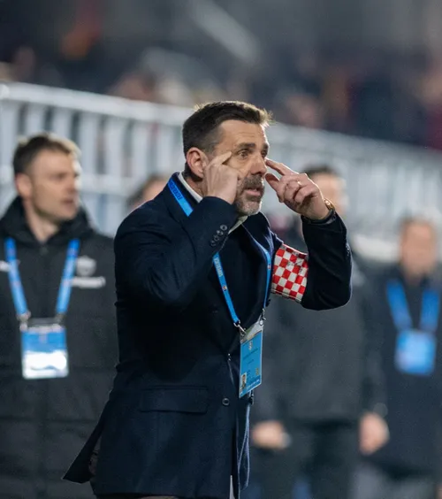 Înțelepciunea lui Kopic  Antrenorul lui Dinamo, înainte de meciul cu CFR: „Când pierdem,   nu vreau să zicem că suntem slabi”  » A lăudat trei jucători