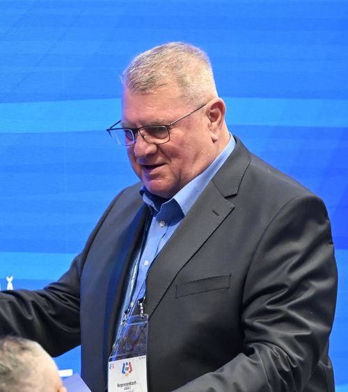 O vede pe U Cluj favorită la titlu  Iuliu Mureșan recunoaște valoarea   rivalei CFR-ului:  „Nu mă deranjează” » Detalii despre Daniel Pancu