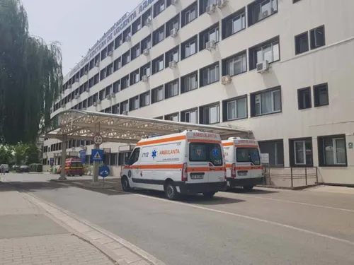 Tensiuni interne VIDEO Antrenorul a izbucnit &icirc;n lacrimi la conferința de presă și a părăsit imediat sala!