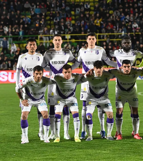 Probleme pentru FC Argeș și Rapid   Cele două cluburi   nu au primit licența UEFA!  Ce șanse mai au să participe în cupele europene » Reacția lui Angelescu