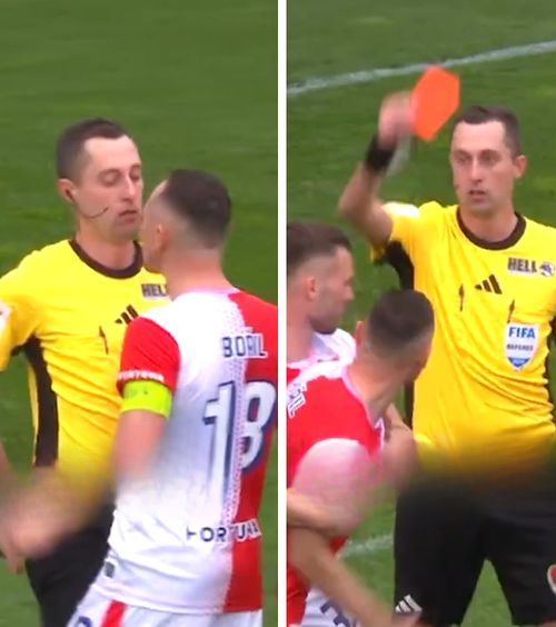 Căpitanul și-a pierdut cumpătul    VIDEO.  A sărit la    gâtul arbitrului!   Ce a urmat