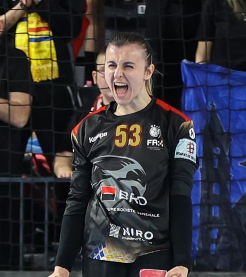 Transfer tare la CSM București    Portarul naționalei României  se alătură „tigroaicelor”