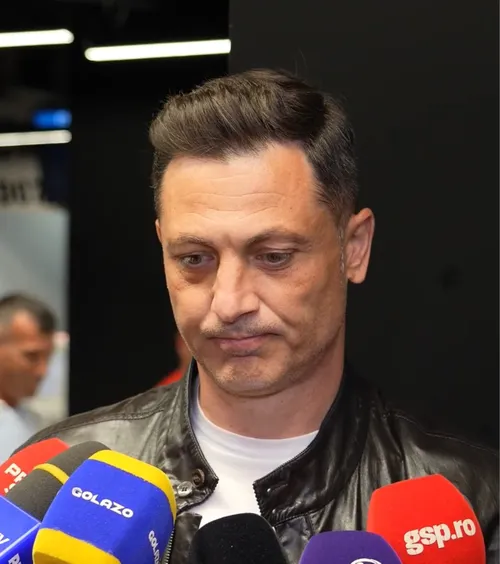 Rădoi a plecat în Turcia    VIDEO:  Declarațiile tehnicianului după   despărțirea  de FCSB: „Fiecare le știe pe ale lui” » Mesaj pentru Becali și suporteri