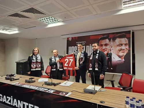 Mirel Rădoi, prezentat oficial la Gaziantep. Foto: X/@Eren_bzkrt1