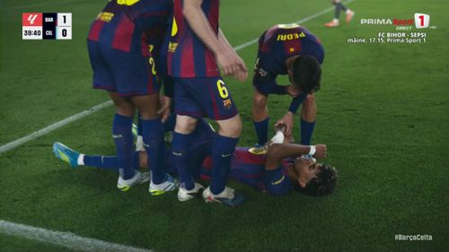 Lamine Yamal s-a accidentat după ce a transformat o lovitură de la 11 metri, în Barcelona - Celta Vigo (captură Prima Sport)