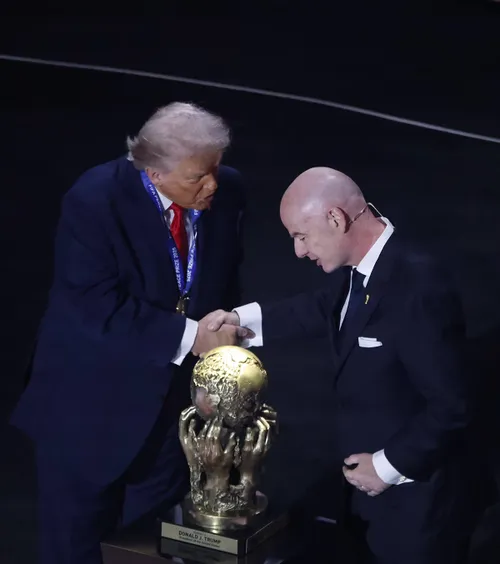 SUA vor să facă jocurile la CM 2026  Americanii propun   înlocuirea Iranului cu Italia  » Motivul pentru care Trump vrea s-o împace pe „frumoasa și tânăra” Giorgia Meloni