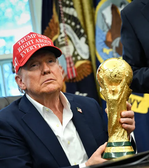„Război” în SUA înainte de CM 2026  Aliatul lui Trump a amenințat că   blochează banii destinați asigurării siguranței publice  la turneul final! Din ce motiv