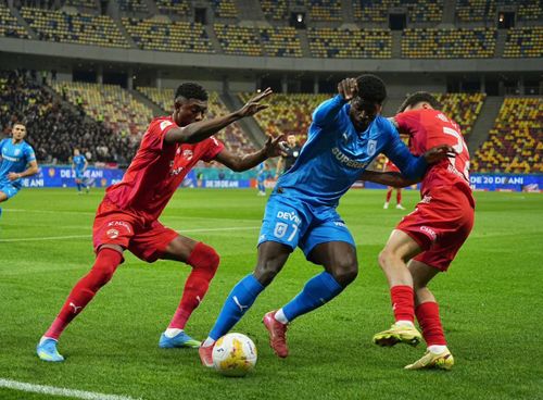 Dinamo - Universitatea Craiova, meci (foto: Iosif Popescu/GOLAZO.ro)