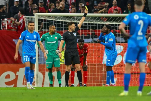 Dinamo - Universitatea Craiova, meci (foto: Raed Krishan/GOLAZO.ro)