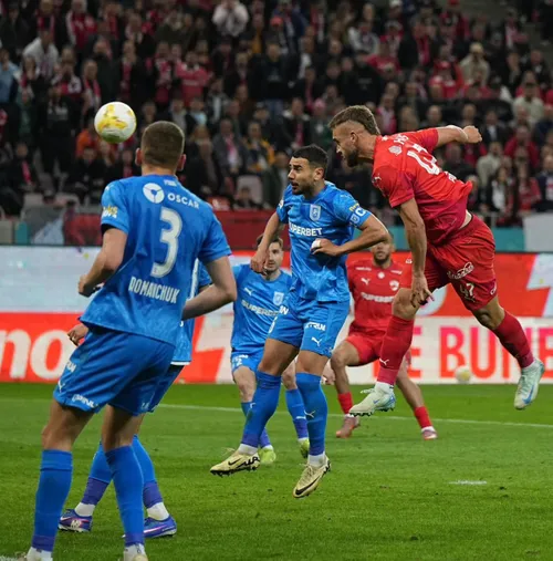 Dinamo - Universitatea Craiova, meci (foto: Iosif Popescu/GOLAZO.ro)