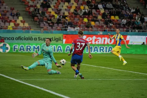 FCSB - Petrolul Foto Iosif Popescu - GOLAZO.ro.jpeg