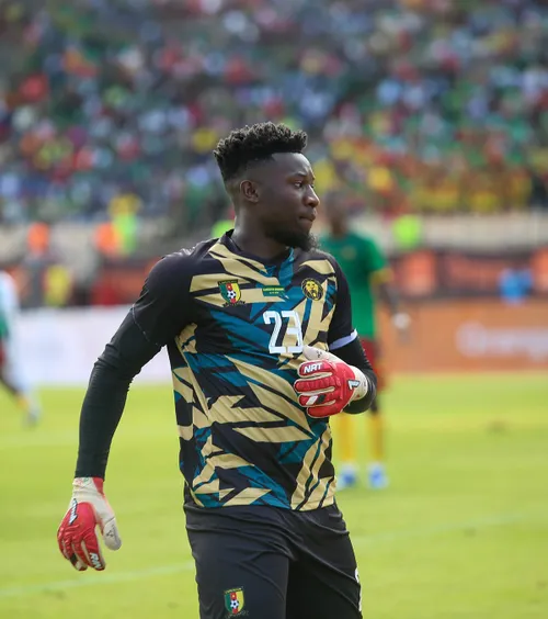 Onana, lovitură grea  Portarul lui Trabzonspor riscă o   suspendare de doi ani  » Camerunezul l-ar fi înfuriat pe Eto’o