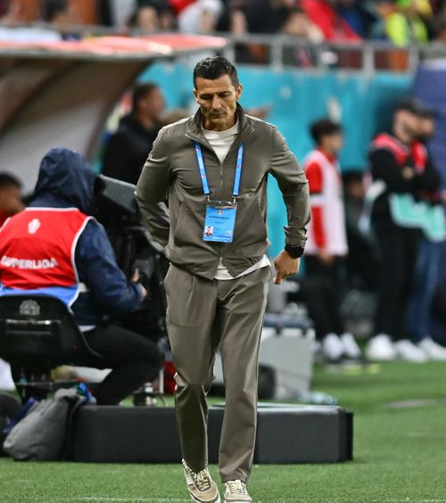  „O umilință, o rușine!”    VIDEO.    Costel Gâlcă  a pus tunurile pe jucători: „N-am arătat niciodată așa”