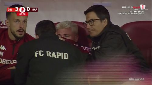 Claudiu Petrila s-a accidentat în timpul meciului Dinamo - Rapid 3-2. Foto: Captură Prima Sport