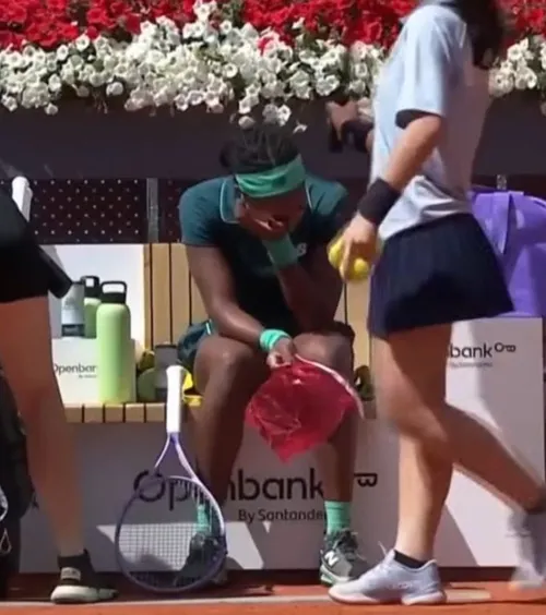 „Există un virus în Madrid”    FOTO.  Coco Gauff, la un pas să abandoneze meciul cu Sorana Cîrstea:   „Am simțit că o să leșin”