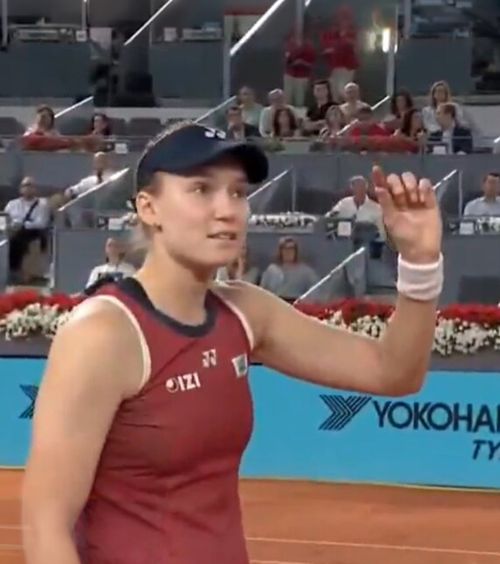 „E un punct furat! Era sub nasul ei”    VIDEO.  Elena Rybakina, discuție aprinsă cu arbitrul de scaun:   „Sistemul e defect, nu glumesc”