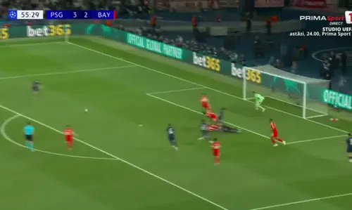 Al doilea gol marcat de Khvicha Kvaratskhelia în meciul PSG - Bayern 5-4. Foto: Captură, Prima Sport