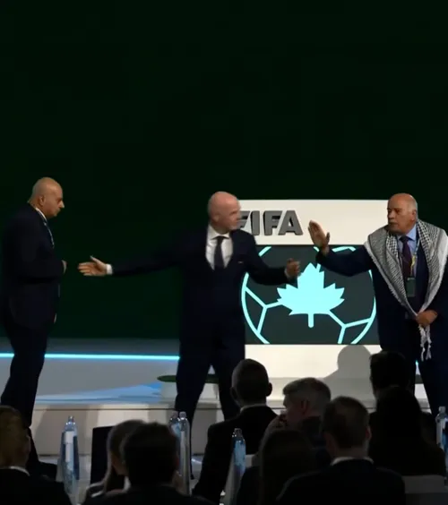 Mediatorul Infantino a dat greș  Președintele FIFA a încercat să facă „pace” între   Israel și Palestina.  S-a lăsat cu scandal: „Suferim!”