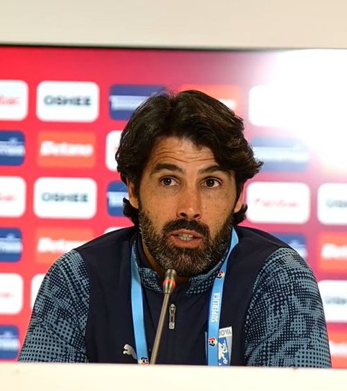 Coelho vrea să-i surprindă pe „câini”    VIDEO.  Antrenorul de la U Craiova anunță schimbări la meciul cu Dinamo:   „Strategia va fi diferită”