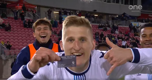 Cum a sărbătorit Tomasz Skublak primul gol marcat în meciul Inter Toronto - Atletico Ottawa, 4-1. Foto: captură video