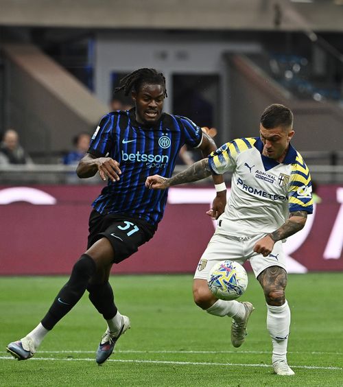 Cristi Chivu, campion în Italia!   Inter învinge Parma și câștigă   titlul #21!  Sărbătoare nebună pe „Meazza”
