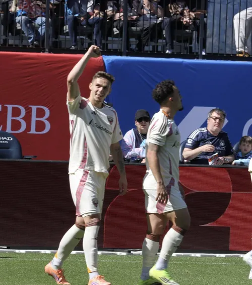 S-a întors Louis Munteanu    VIDEO.   A marcat din nou pentru DC United:   „dublă” cu New York City FC