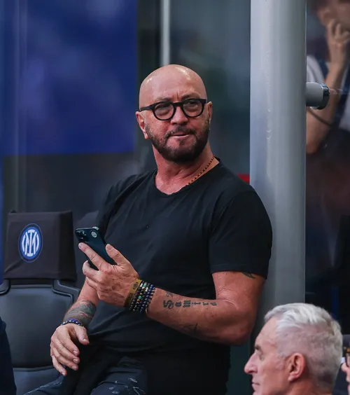 „Un scudetto meritat”  Cum a fost caracterizat Cristi Chivu de   „rivalul” Walter Zenga,  după ce românul a devenit campion cu Inter