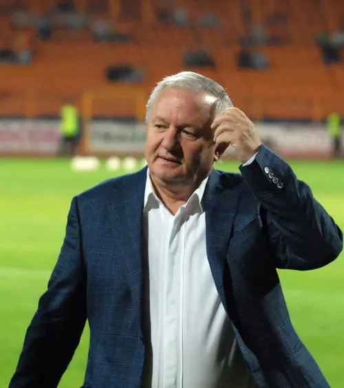 „Pentru ce mai avem VAR?!”    Adrian Porumboiu,  despre greșeala de arbitraj de la U Craiova - Dinamo: „E foarte grav”