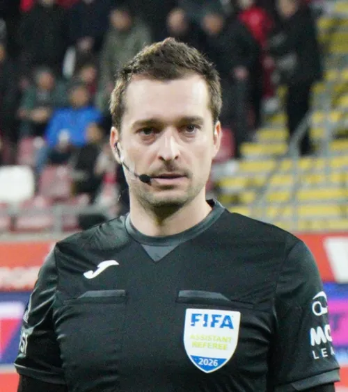Vinovatul lui Vassaras     Singurul avertizat  de șeful CCA după scandalul de U Craiova - Dinamo: „Din păcate”
