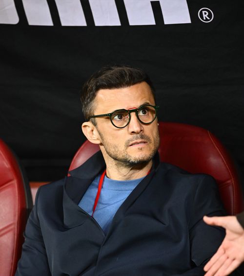„Suporterii au uitat”  Nicolescu le-a răspuns fanilor și a explicat de ce   Dinamo a fost forțată să schimbe sigla!  Ce probleme erau cu cea veche