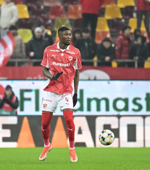Înlocuitor din Liga 1 pentru Boateng  Fundașul pe care a pus ochii   Dinamo