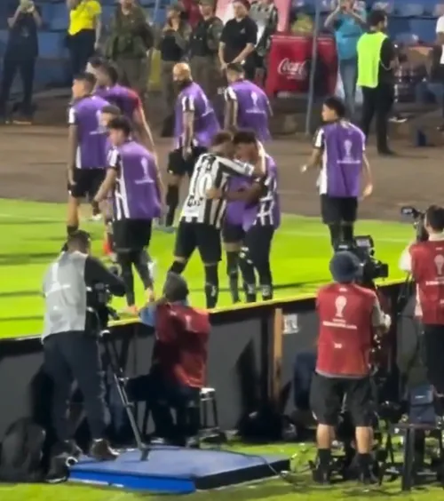 „Trebuia să rezolvăm între noi”    VIDEO.  Neymar recunoaște că   l-a lovit pe fiul lui Robinho:  „A fost și greșeala lui”. Ce spune juniorul