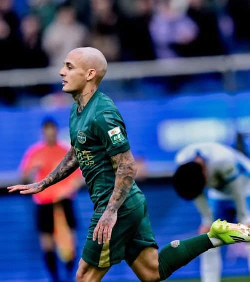 De la agonie la extaz     FOTO.   Mitriță,   penalty ratat  și pasă de gol contra lui Ioniță II și Burcă