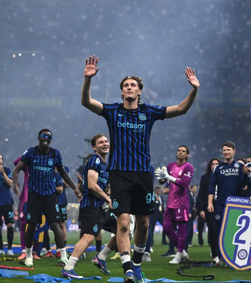 „Chivu a fost crucial”  Jucătorul crescut de român,   plin de recunoștință  față de antrenorul lui Inter: „M-am atașat imediat de el”