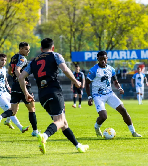 Chindia, prima victorie  Echipa din Târgoviște învinge Corvinul și pune capăt seriei negre din   play-off-ul Ligii 2  » Clasament + program