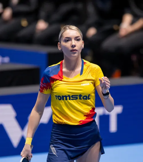 Oprite de zidul chinezesc  Învinsă de China în semifinale, naționala feminină de tenis de masă a României rămâne cu   medalia de bronz 