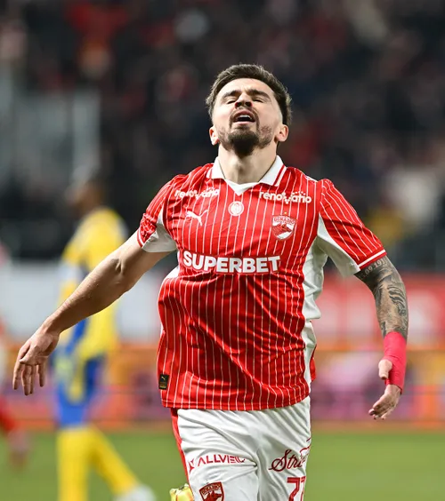 Armstrong, mesaj pentru fani  Jucătorul lui Dinamo, despre   protestul  de la meciul cu FC Argeș: „Nu pedepsiți jucătorii!”
