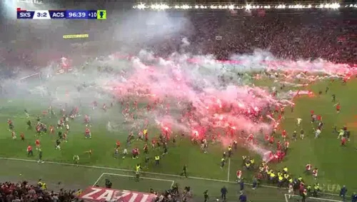 Slavia - Sparta Praga, întrerupt în prelungiri (2).jpg