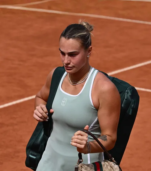 „Nu mi-a dat nicio șansă”    FOTO.  Aryna Sabalenka explică   înfrângerea cu Sorana Cîrstea:  „Mă întristează să văd că face asta”