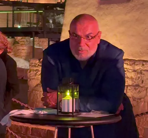 Cosmin Olăroiu, look nou la tragerea la sorți pentru Cupa Asiei 2027 FOTO X (6).png