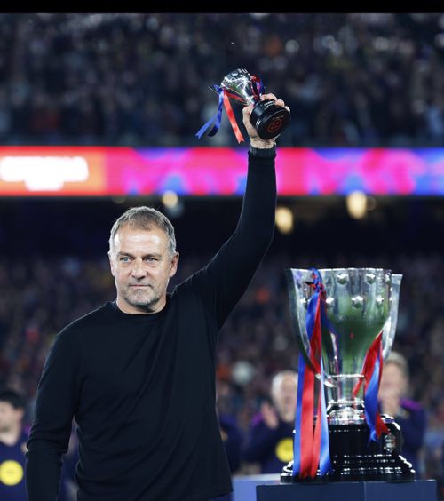 „Nu voi uita niciodată reacția lor”    Hansi Flick, emoționat,  vorbind despre moartea tatălui după titlul cucerit cu Barcelona