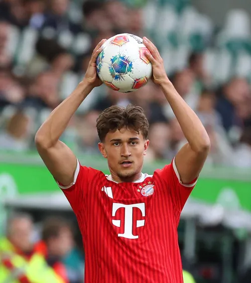 Și-a atacat antrenorul!    Românul lui Bayern a criticat tactica  lui Kompany. Tehnicianul i-a replicat imediat
