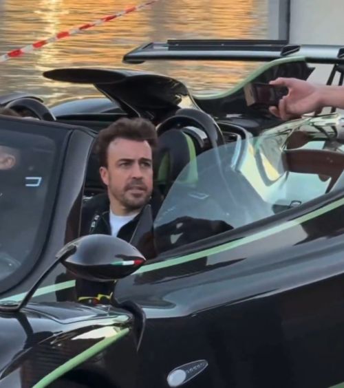 Achiziție de lux     FOTO.  Fernando Alonso   a cheltuit 10 milioane de euro  pentru o mașină impresionantă
