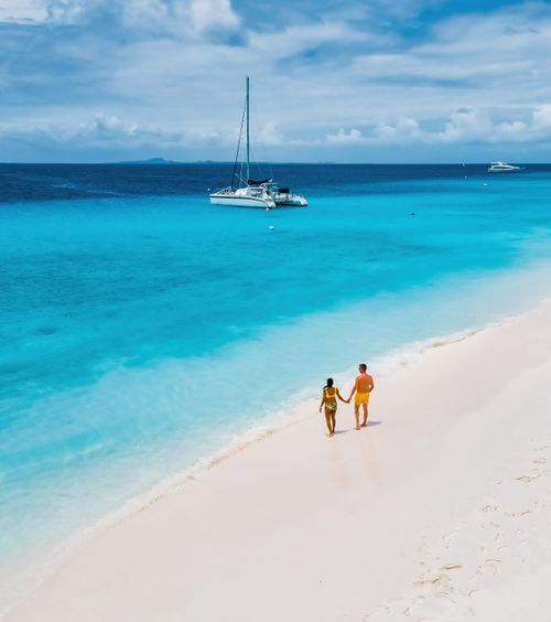 Uluitorul caz Curacao  Schimbările de selecționeri au agitat naționala caraibiană înaintea debutului CM.   Presiuni și amenințări!