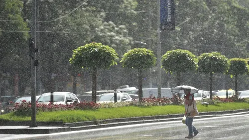 ALERTĂ METEO | Avertizare de vreme severă în București, cod galben de ploi torențiale, grindină și vijelii, activat deja