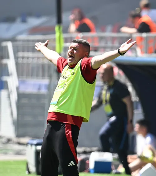 „Probabil a fost ultimul meci”   Daniel Oprița și-a pierdut răbdarea și ar putea pleca de la Steaua:   „Ori o desființăm,  ori avem drept de promovare”