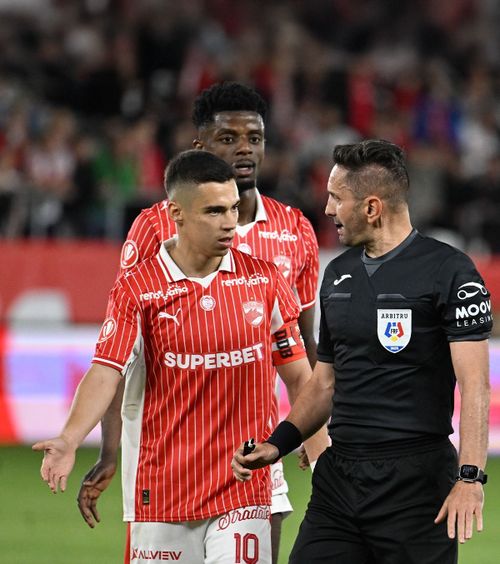 FCSB sau Botoșani?    VIDEO.  Cătălin Cîrjan, pus să aleagă adversara pe care și-o dorește   la baraj:  „Noi trebuie să ne concentrăm pe asta”