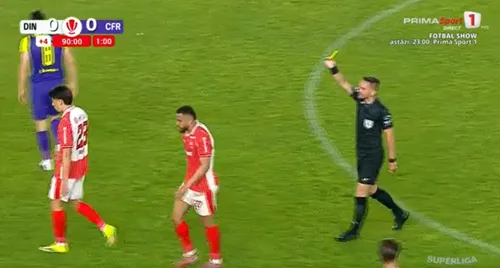 Cartonașul galben primit de Maxime Sivis în meciul cu CFR. Foto: captură Prima Sport