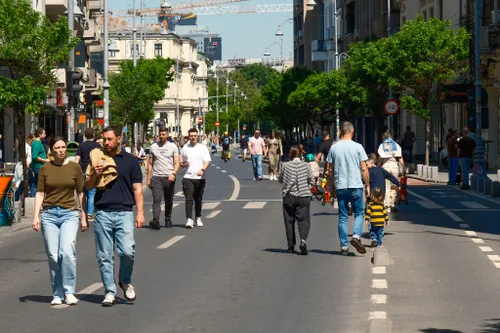 Fără Străzi Deschise azi pe Calea Victoriei. Traficul se redeschide din cauza codului galben de ploi torențiale anunțat de meteorologi