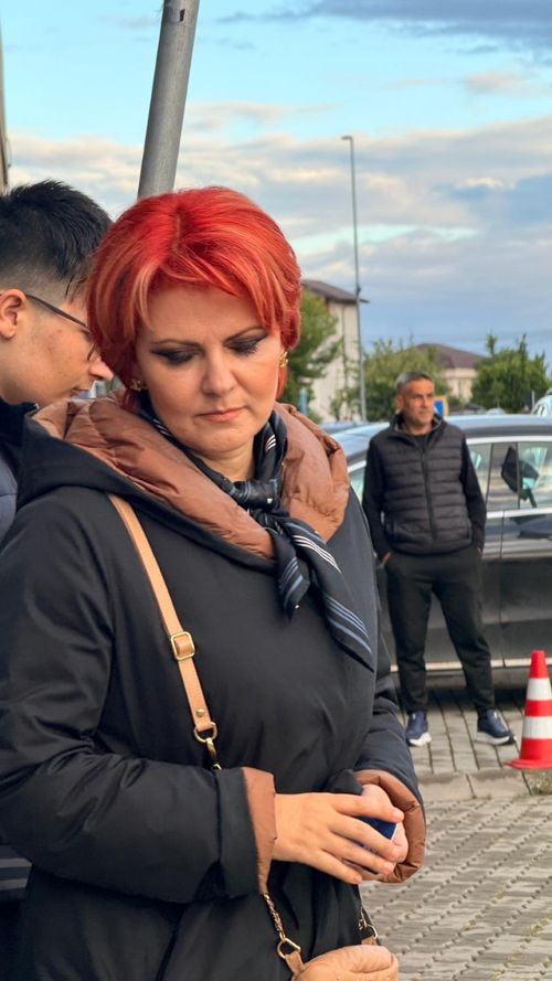 Lia Olguța Vasilescu este prezentă pe „Ion Oblemenco” FOTO Vlad Nedelea (GOLAZO.ro) (3).jpeg